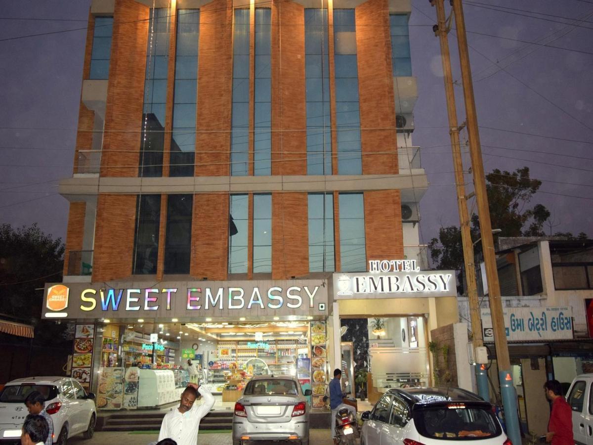 Hotel Embassy Kalol Exterior foto